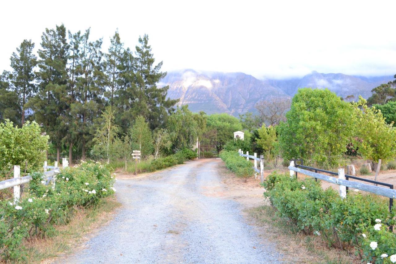 Kuruma Farm Cottages Вустер Экстерьер фото